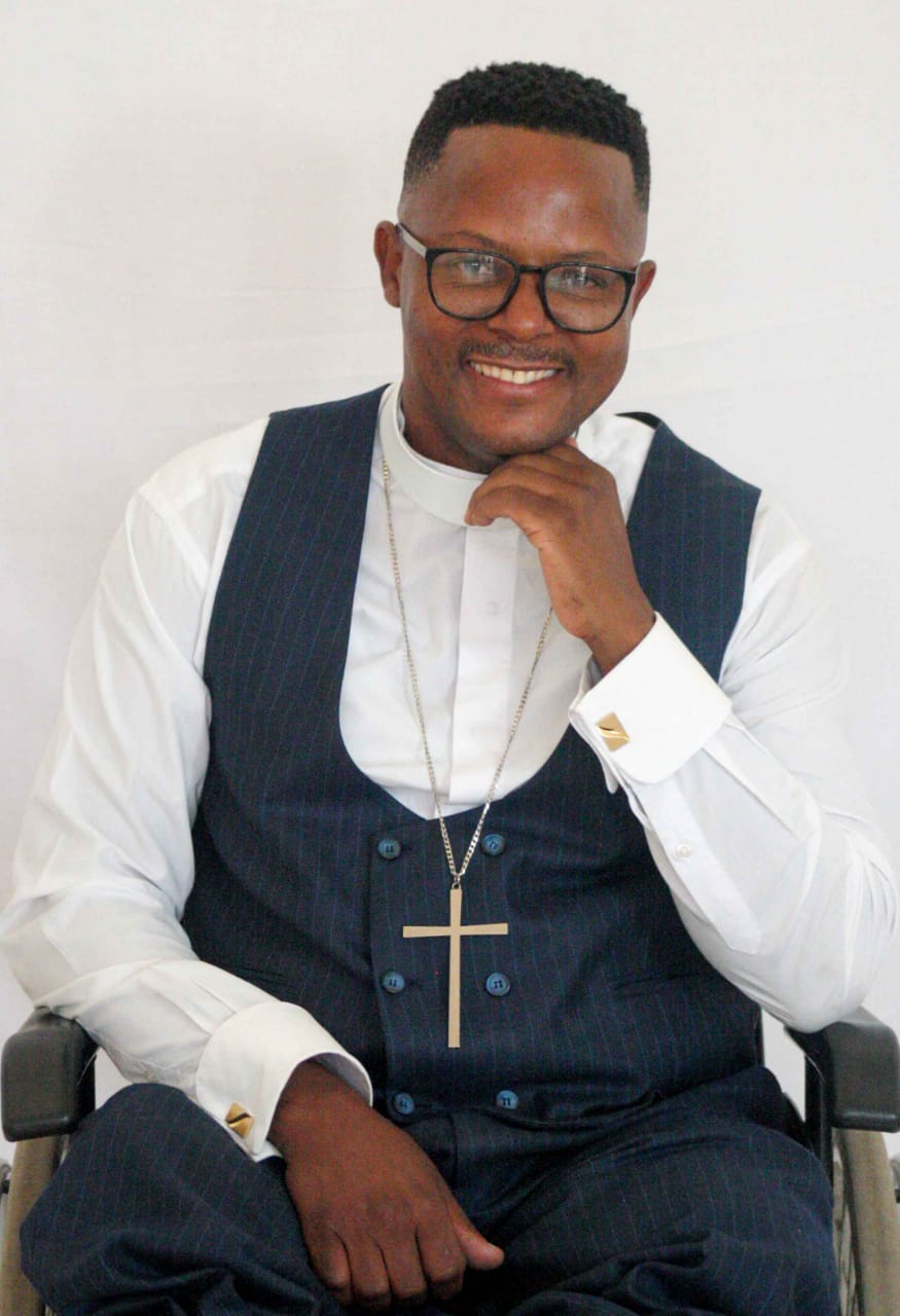 <strong>Modulasetulo (The Chairman), Living with a disability        </strong>